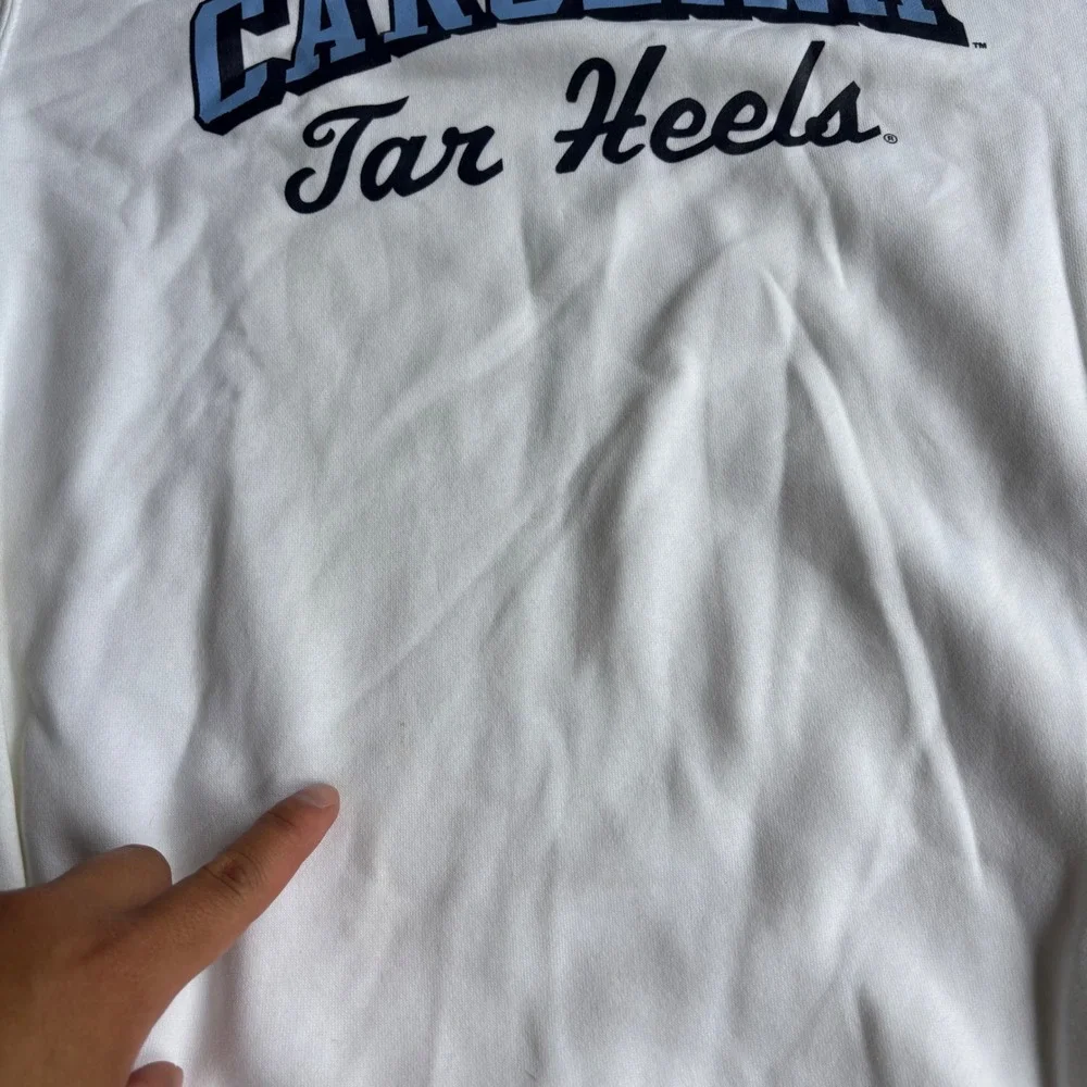 North Carolina Nike Sweatshirt Mens M White NCAA Basketball Tar Heels Crewneck